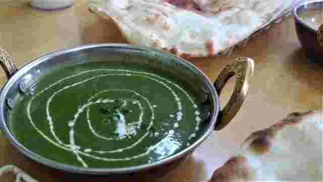 本場インド風のほうれん草カレー