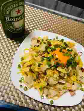 豚バラ肉と卵の油パスタ