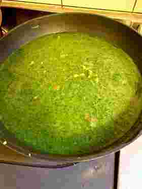 ルーで作るほうれん草カレー