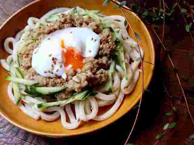 豚そぼろ温玉冷やしうどん