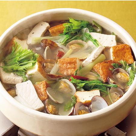 お魚を使った鍋料理「めかじきのレモンエスニック鍋」