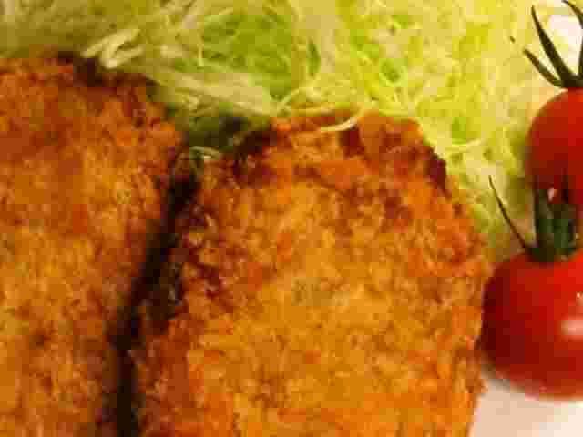 ひき肉を使ったおつまみ「お肉屋さんのコロッケ」