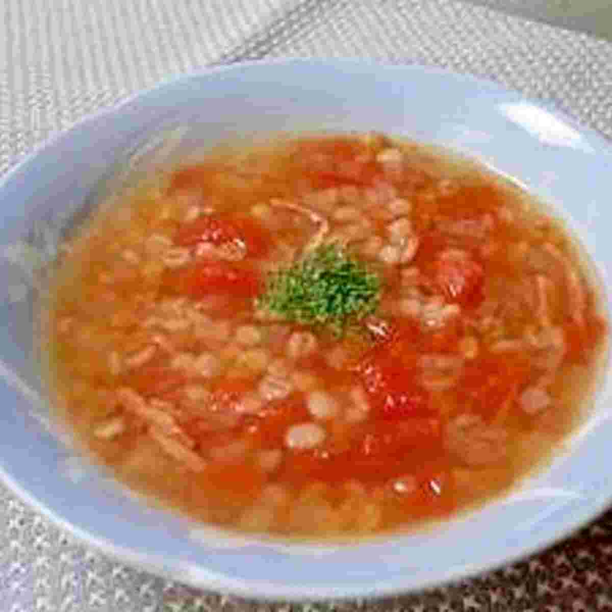 鶏ハムの献立レンズ豆と押し麦の食べるスープ