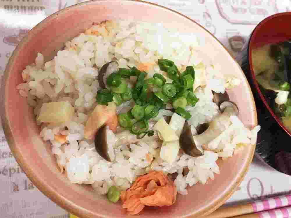 冷凍鮭の炊き込みご飯