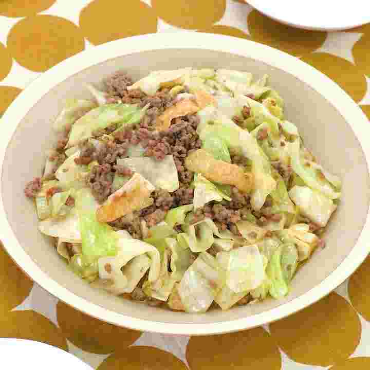 ひき肉とキャベツと油揚げの中華炒め