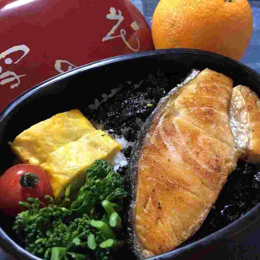 人気レシピで作しゃけ旦那弁当