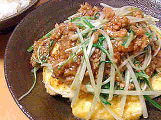 豆腐ステーキのひき肉と水菜のあんかけ