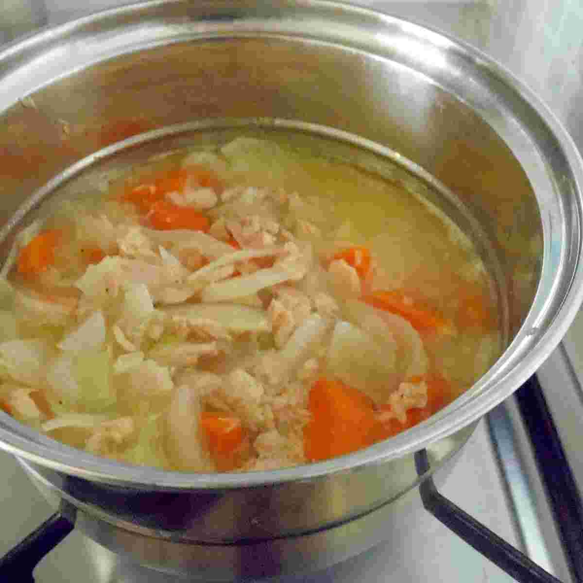 鮭缶を使った味噌汁