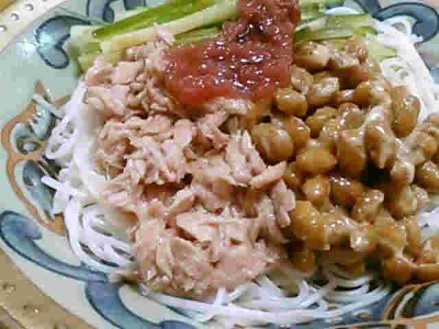 梅ツナ納豆そうめん
