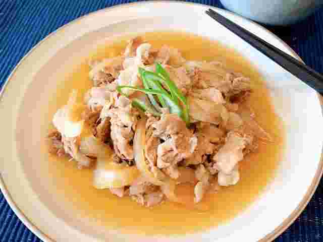 ポン酢を使った豚こまと玉ねぎのさっぱり煮のレシピ