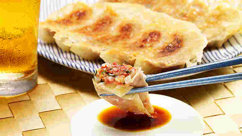 コンビーフ餃子