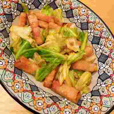 朝食におすすめのキャベツとベーコンのガリバタソテー