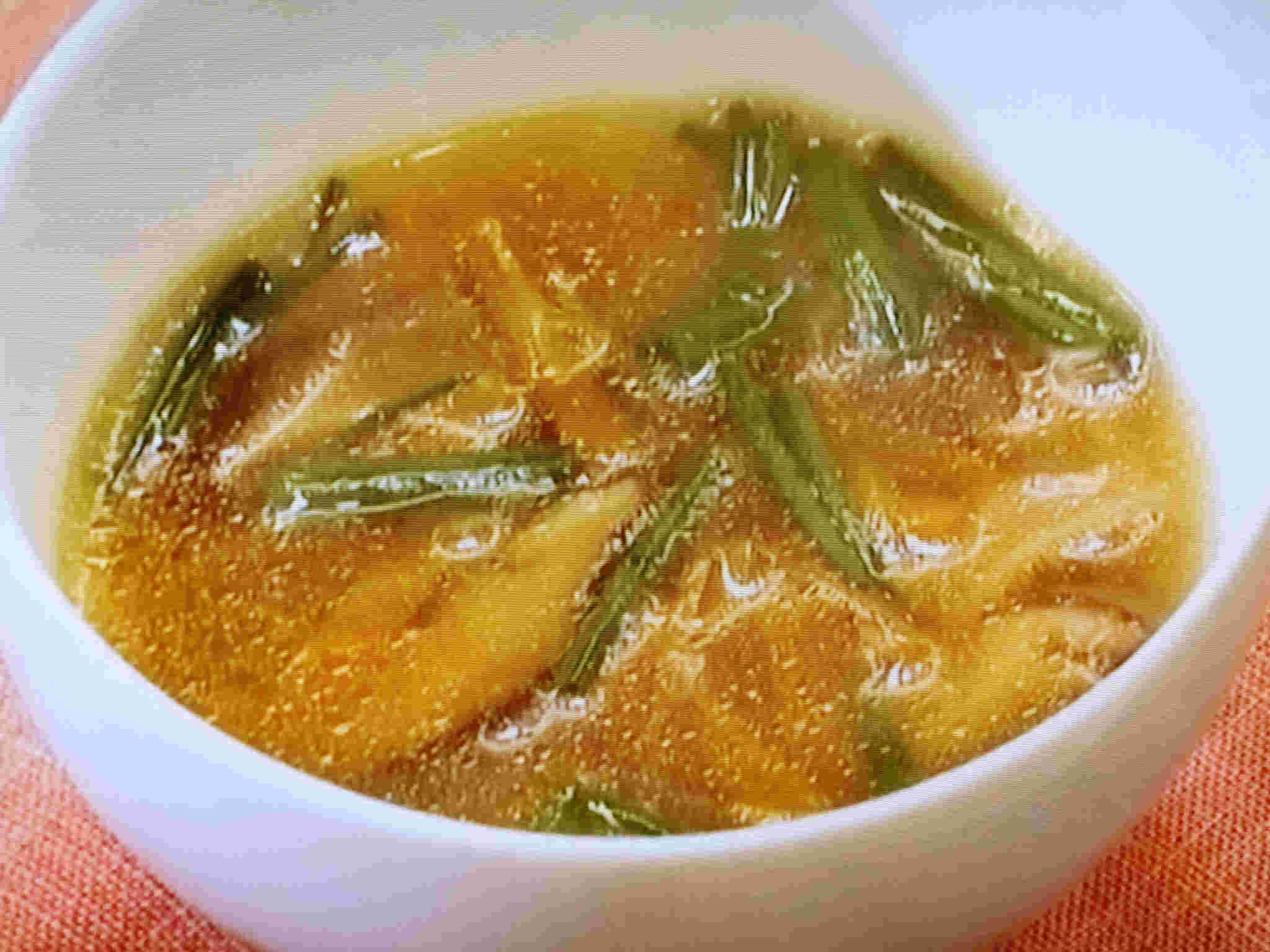 干ししいたけの中華セロリスープ