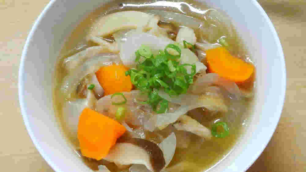 エリンギと玉ねぎの中華スープ
