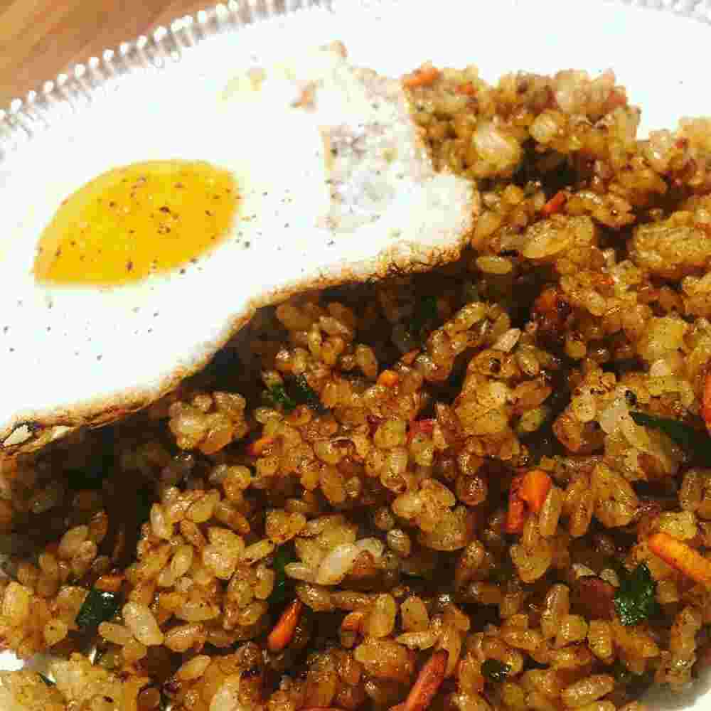 カレー味のベーコンチャーハン
