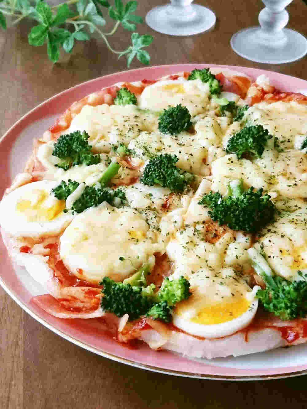 簡単なレシピで作る餅ベーコンピザ