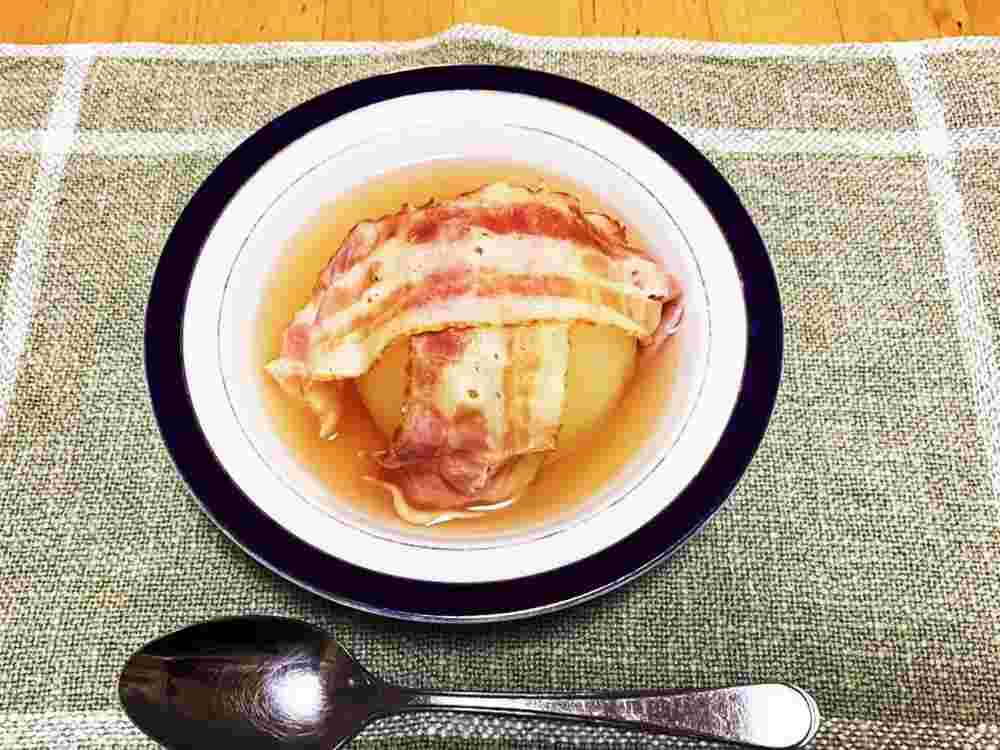 朝食におすすめの新玉ベーコンスープ