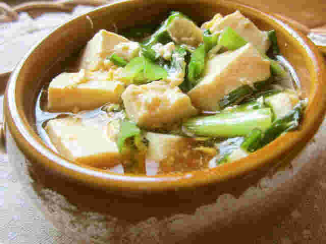 豆腐とニラのこくうまスープ