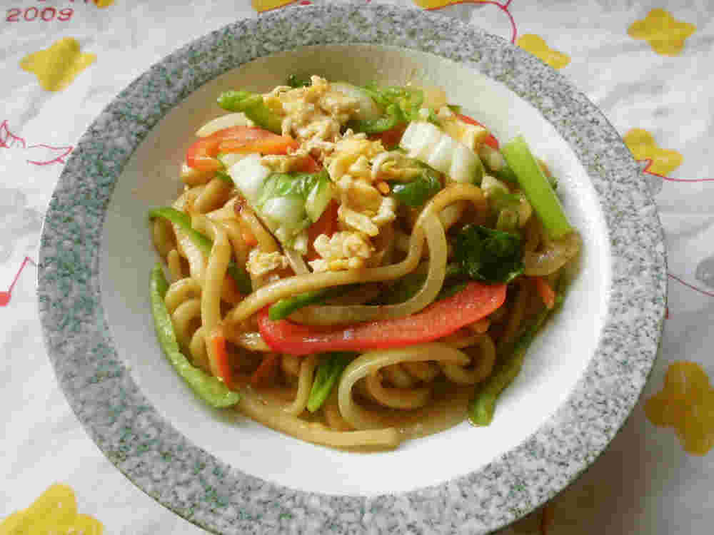 小松菜と玉ねぎ入り焼うどん