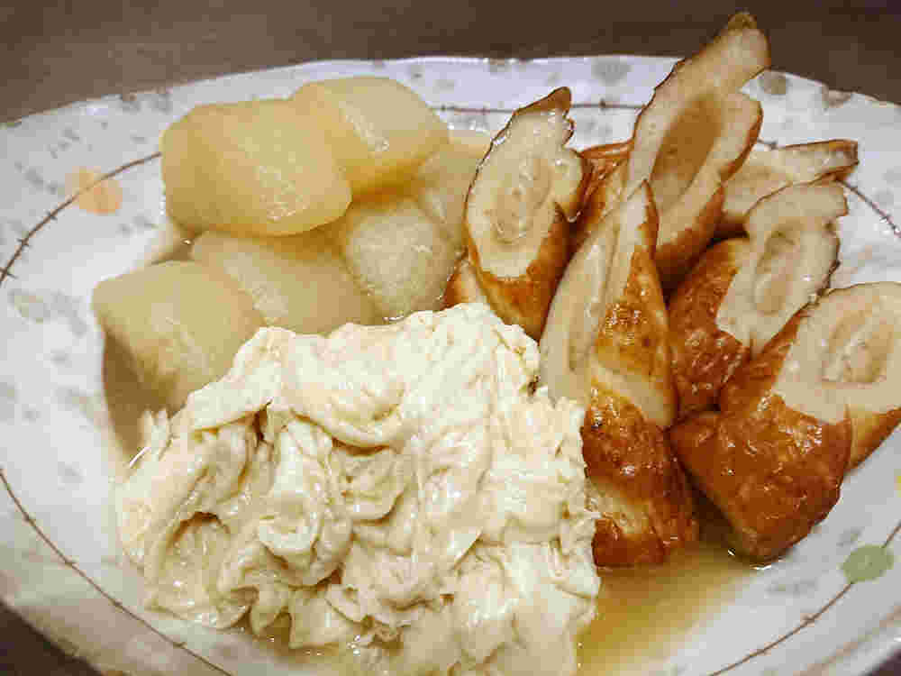 大根と竹輪と湯葉の煮物
