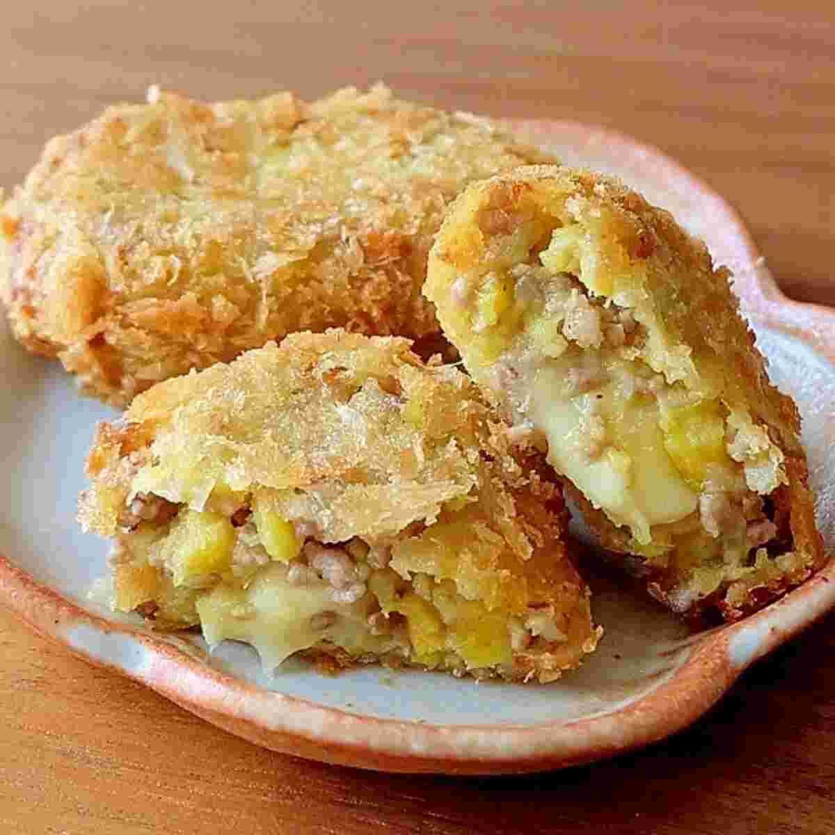 さつまいもとひき肉のチーズコロッケ