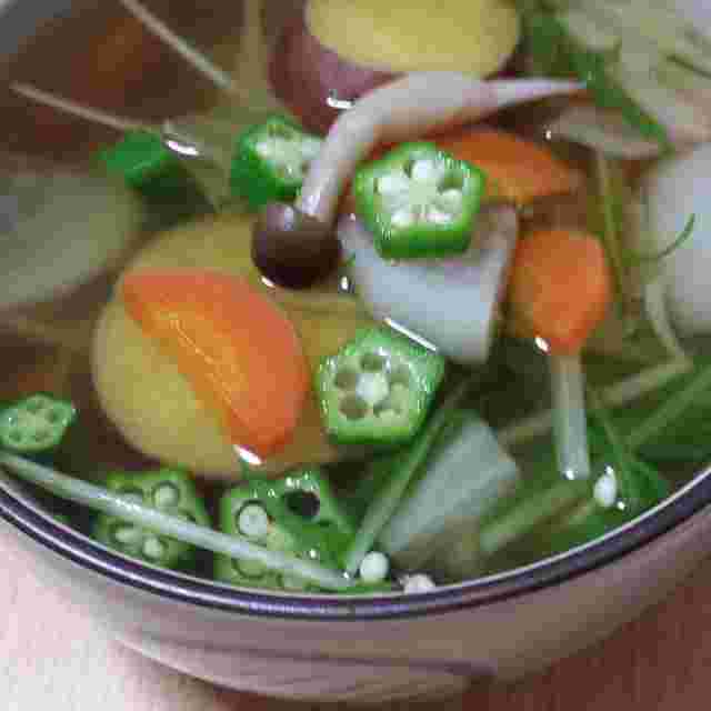 さつまいも入りたっぷり野菜の和風スープ