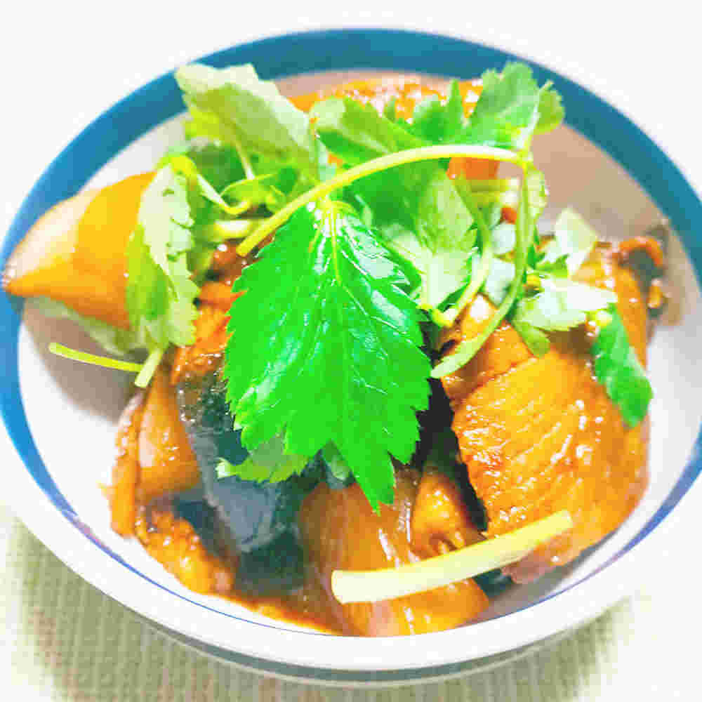 ぶりのあらと大根の味噌煮