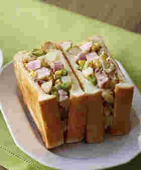 アンチョビポテトのサンドイッチ