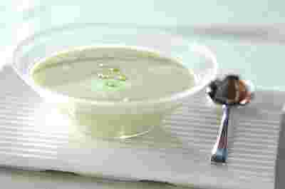 枝豆とカニの冷製和風スープ