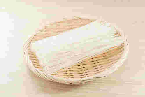 乾燥春雨