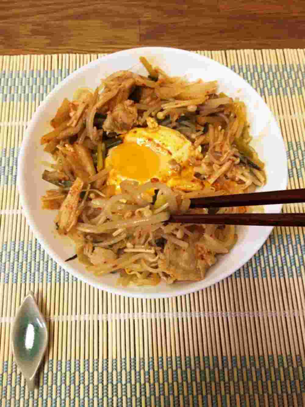 しらたきと卵を使った豚キムチ