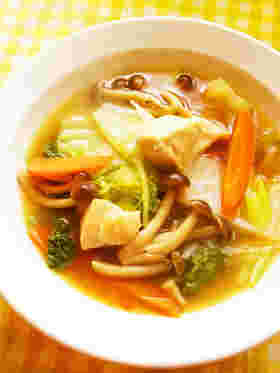 鶏肉としめじの中華スープ