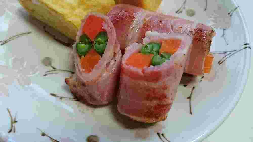 いんげんとにんじんのベーコン巻き