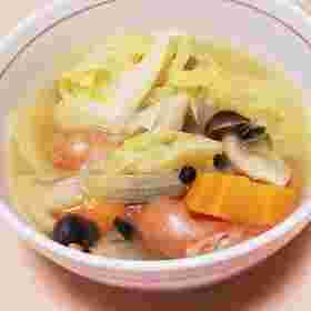 春野菜とウインナーの和風カレースープ