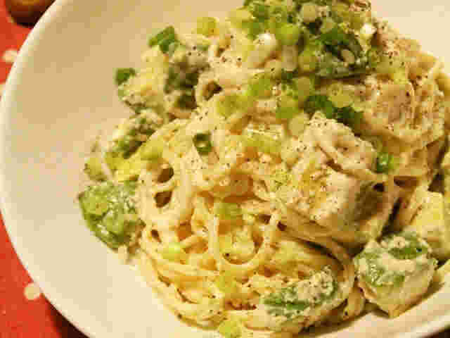 明太子とアボカドのクリームチーズパスタ