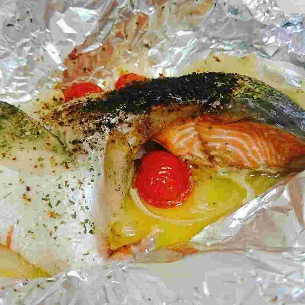 人気レシピで作る鮭カマのホイル焼き