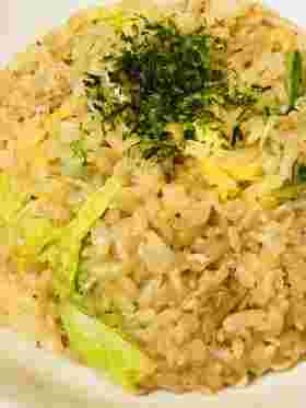 しらすの入ったキムチ風味の白菜チャーハン