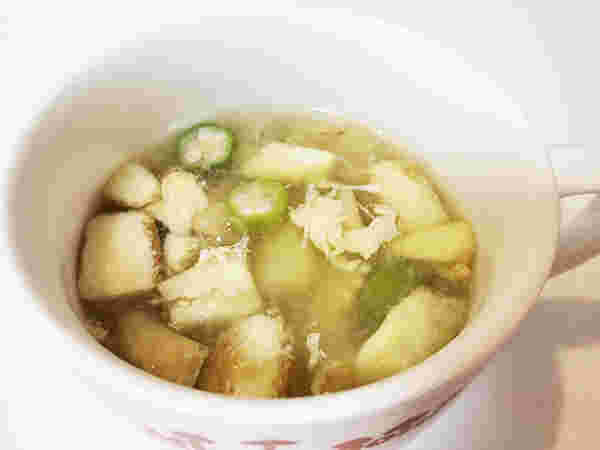 なすとオクラの中華スープ