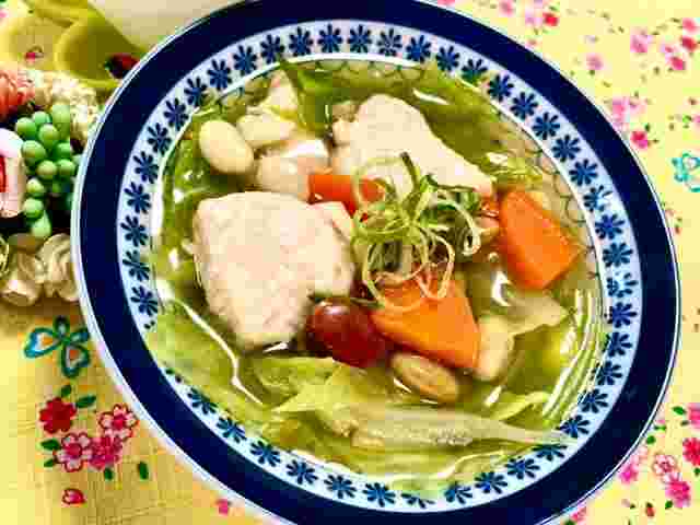 鶏胸肉と大豆と野菜の和風スープのレシピ