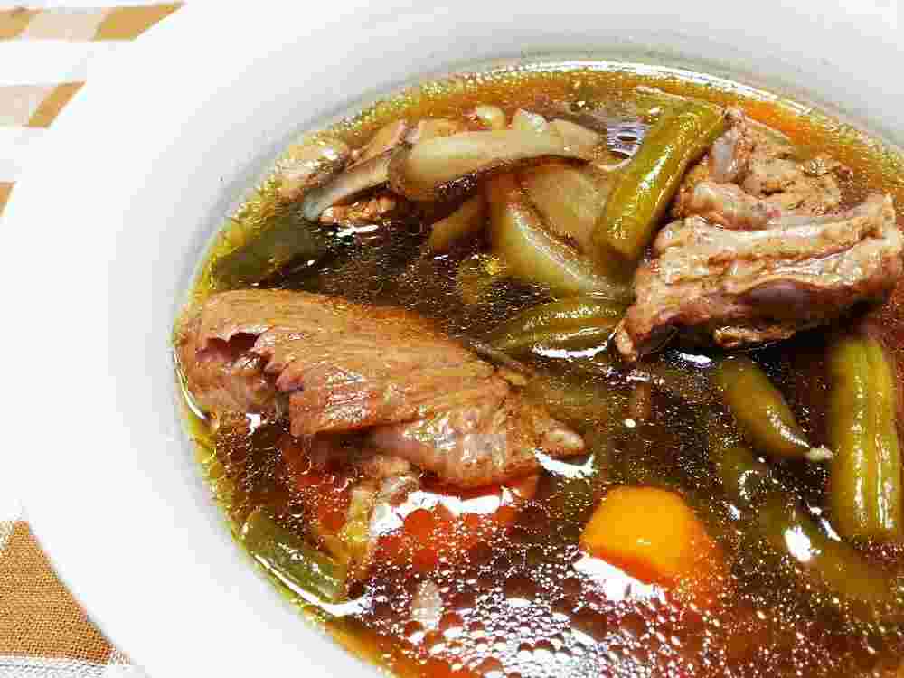 簡単な作り方で作る圧力鍋の牛すじスープ