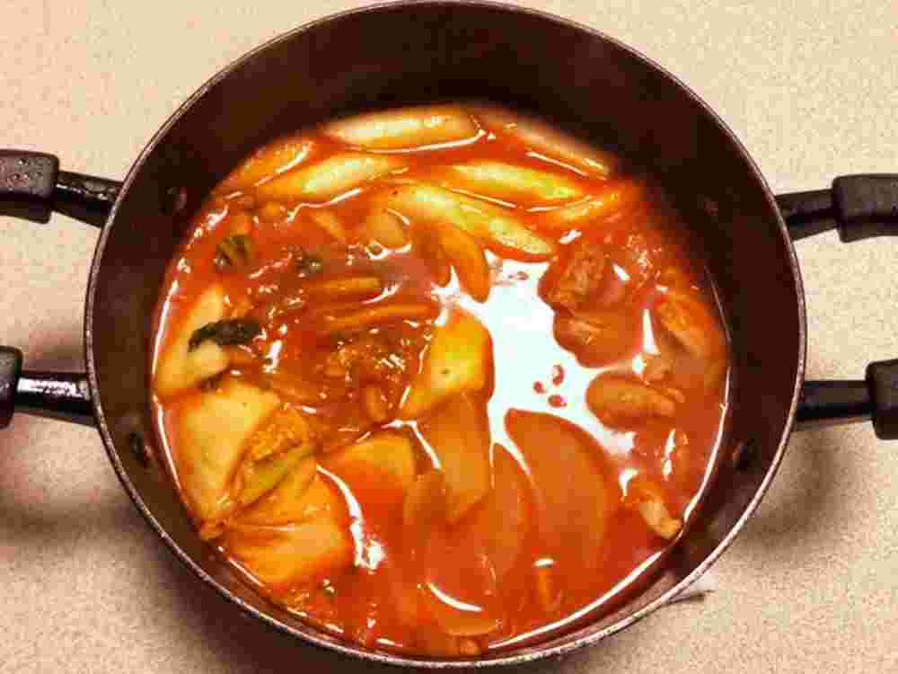 白菜と卵も使えるトマトリゾット