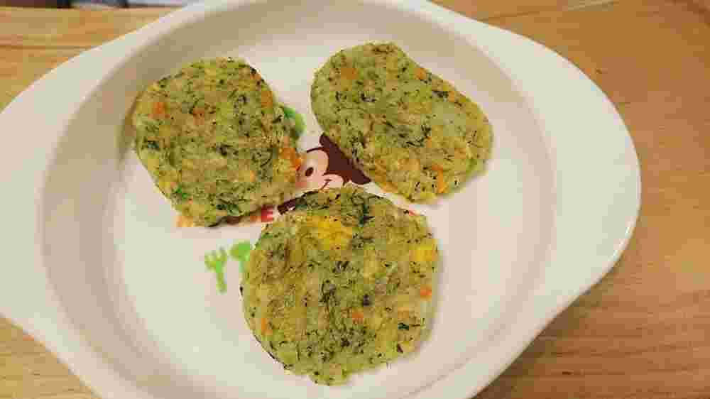 簡単なレシピで作るチーズ鮭ハンバーグ