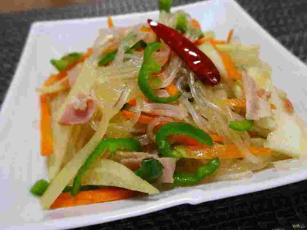 春雨と野菜のペペロンチーノパスタ