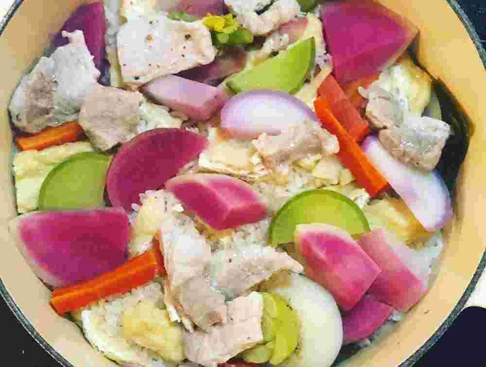 人気レシピで作るカラフル大根の炊き込みご飯