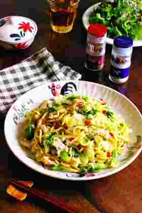 白菜と豚肉のスパイシー焼きそば