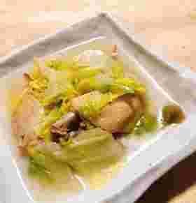 手羽先スープで白菜のとろ煮