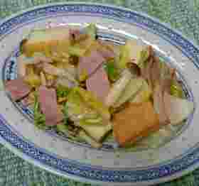 白菜ときのこの炒め物