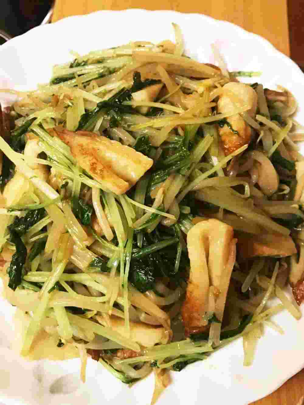 水菜ともやしと竹輪のオイマヨ炒め