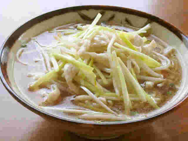 鶏むね肉ともやしのあんかけ醤油ラーメンのレシピ