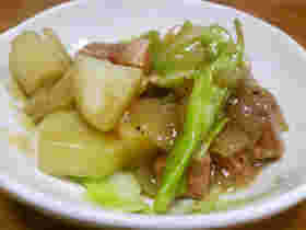 春キャベツのベーコン肉じゃが